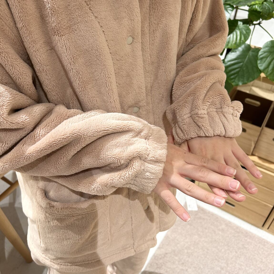 阪急西宮ガーデンズ】婦人 静電気が起きにくい 着る毛布パジャマ